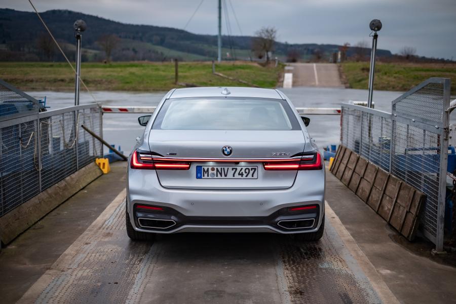  BMW 730d xDrive M Sport (G11) 2019 года  (WW) (фото 14 из 18)